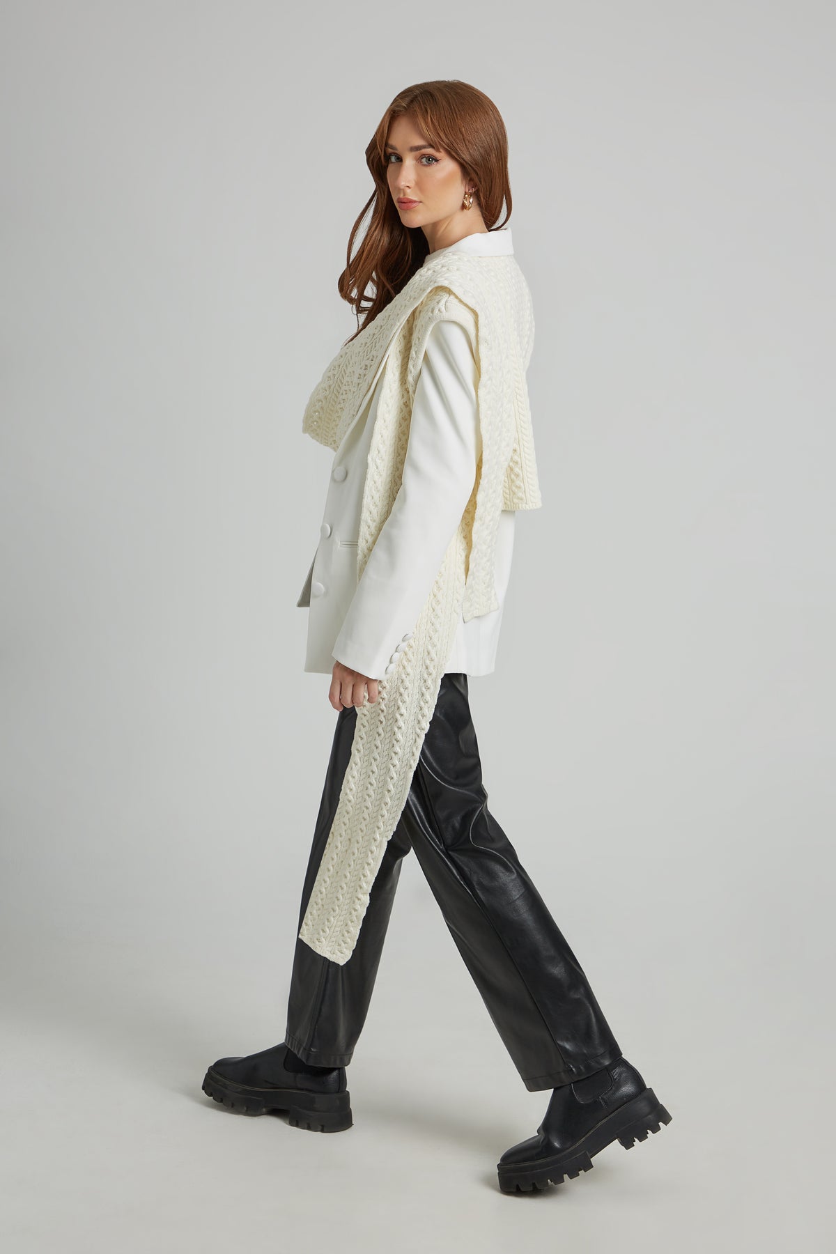 BLANKET BLAZER